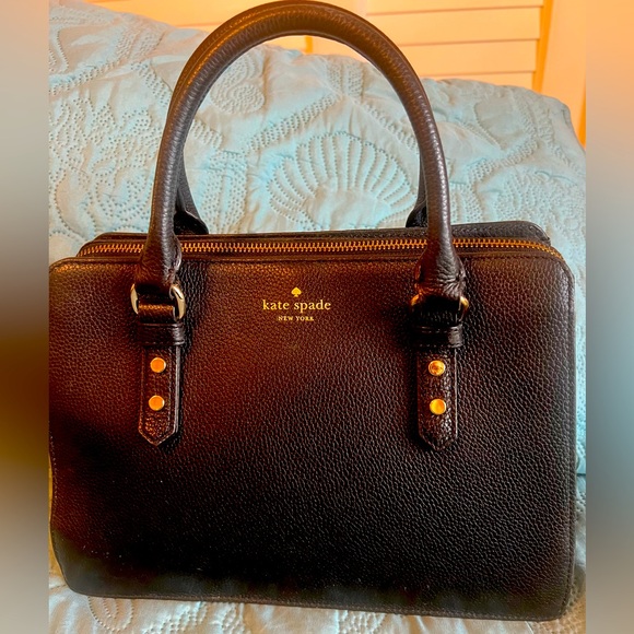 ❤️❤️SOLD❤️❤️ Spade Crossbody or Tote Black Leather Handbag GUC - Picture 2 of 11